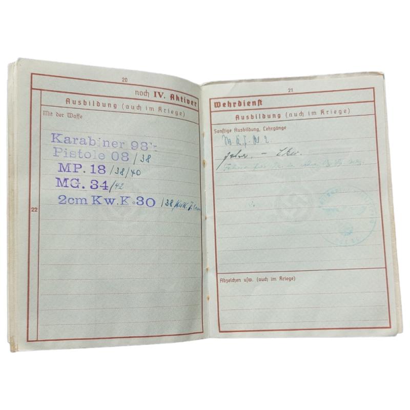 German K.I.A. Wehrpass Set