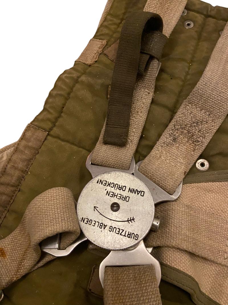 German LW Seat Type Parachute
