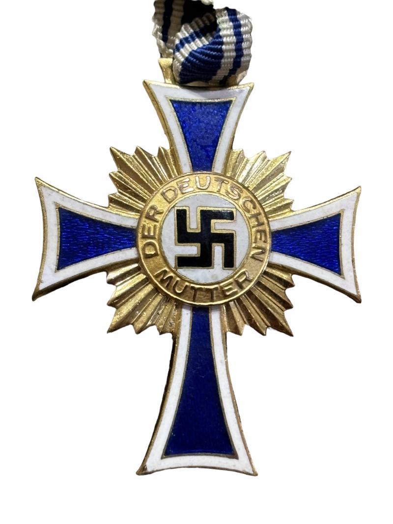 Mother's Cross in Gold with box