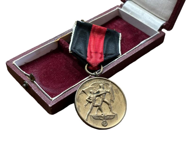 Sudeten annexation medal with case