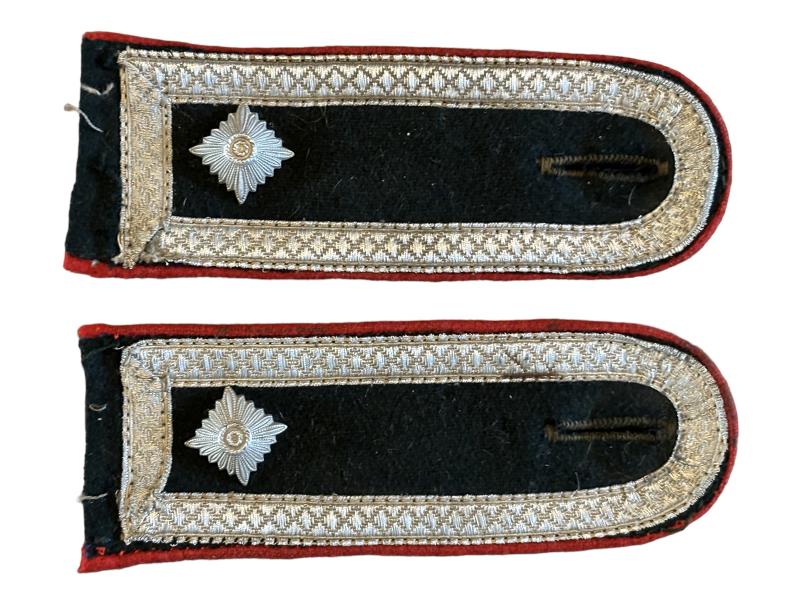 Matching Pair of Heeres Artillerie Shoulder boards
