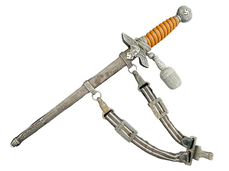 German Unmarked Second Model Luftwaffe Officers dagger